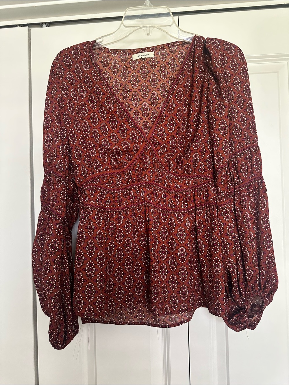 Max Studio Burgundy Printed V-Neck Peasant Blouse